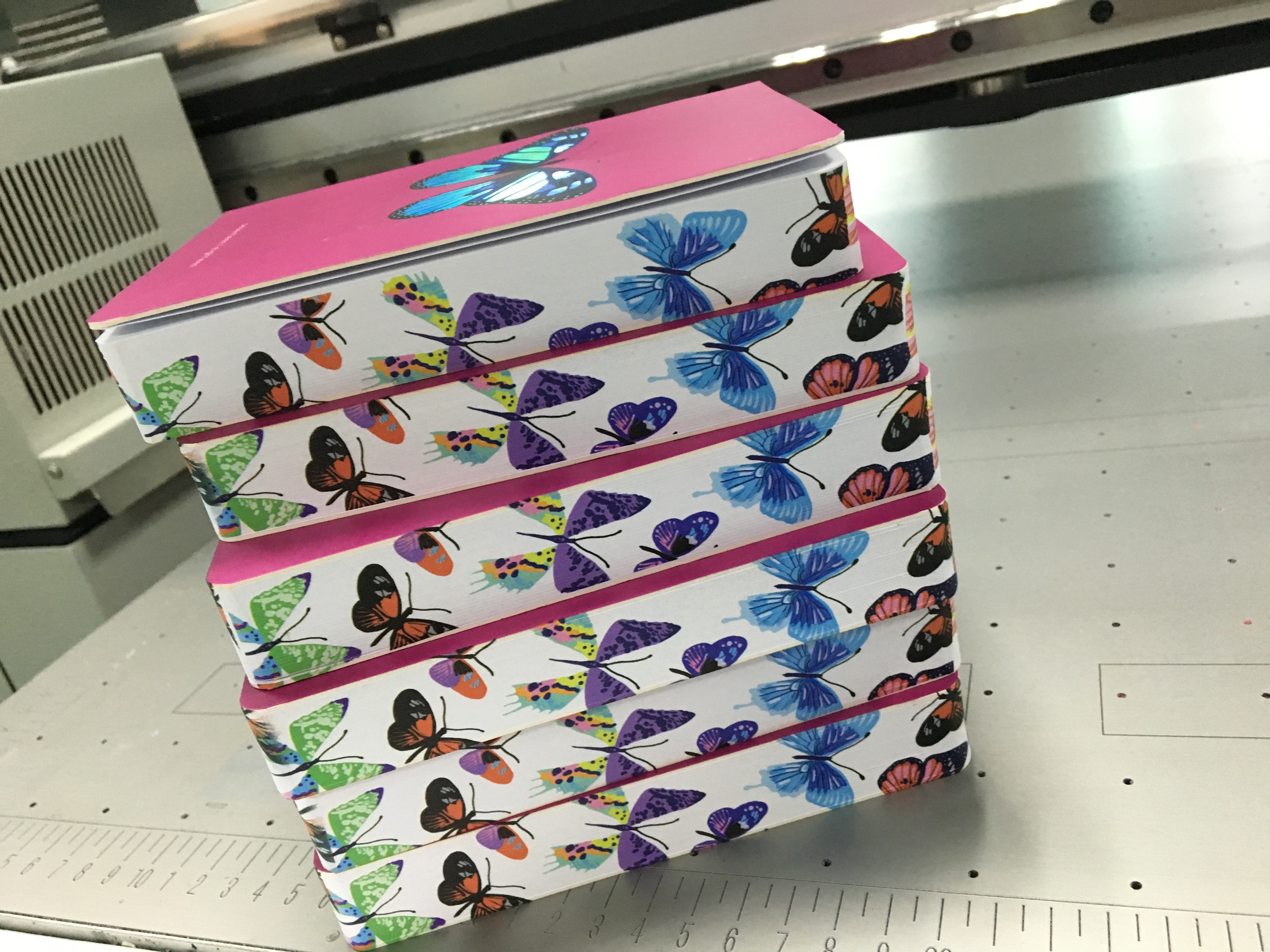 越達(dá)彩印-書(shū)本側(cè)邊打印視頻