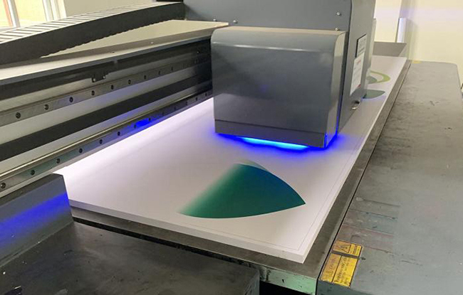 uv打印機羽化是什么意思？